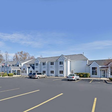 Microtel Inn & Suites By Wyndham Sunbury - Columbus North Exterior photo