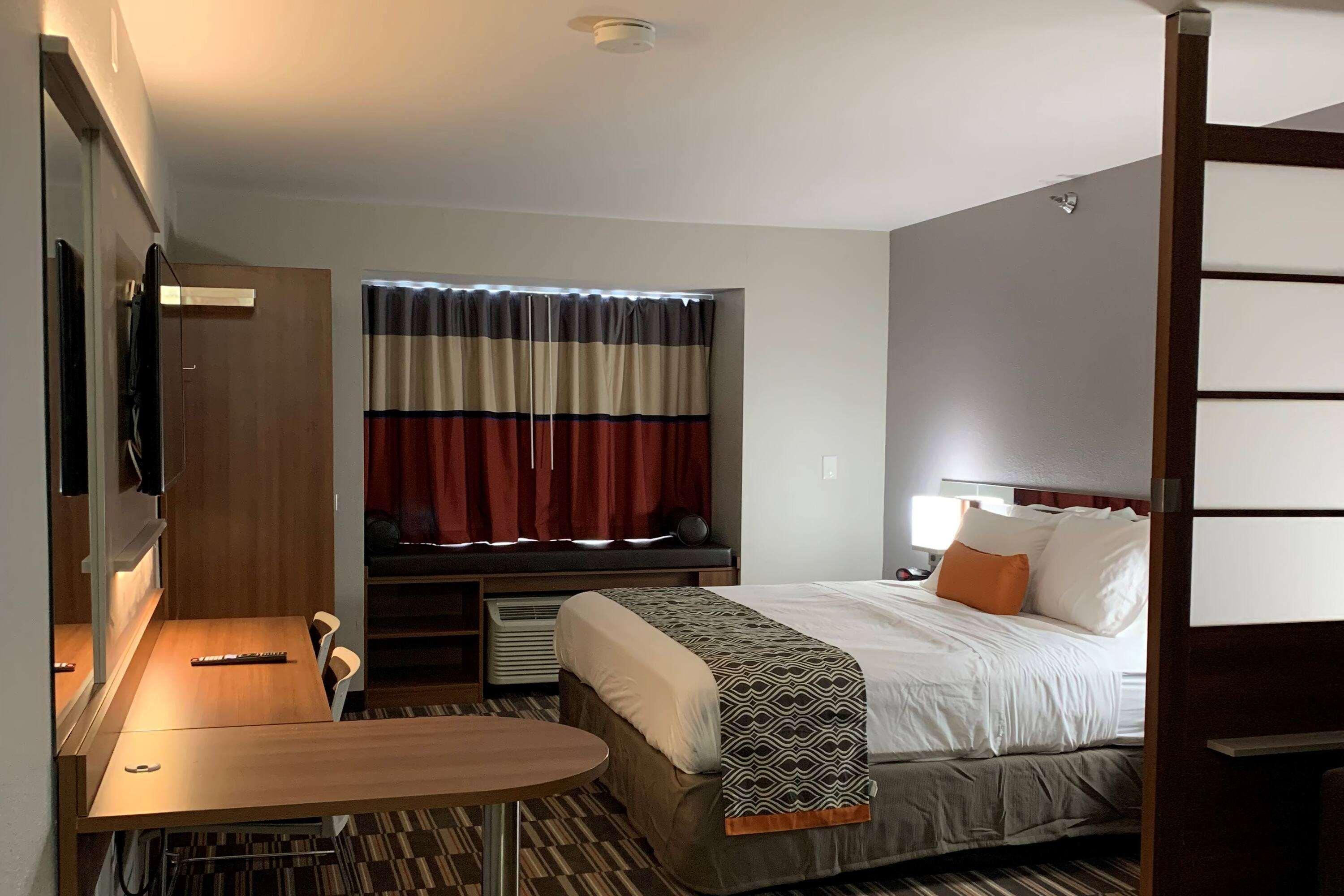 Microtel Inn & Suites By Wyndham Sunbury - Columbus North Exterior photo