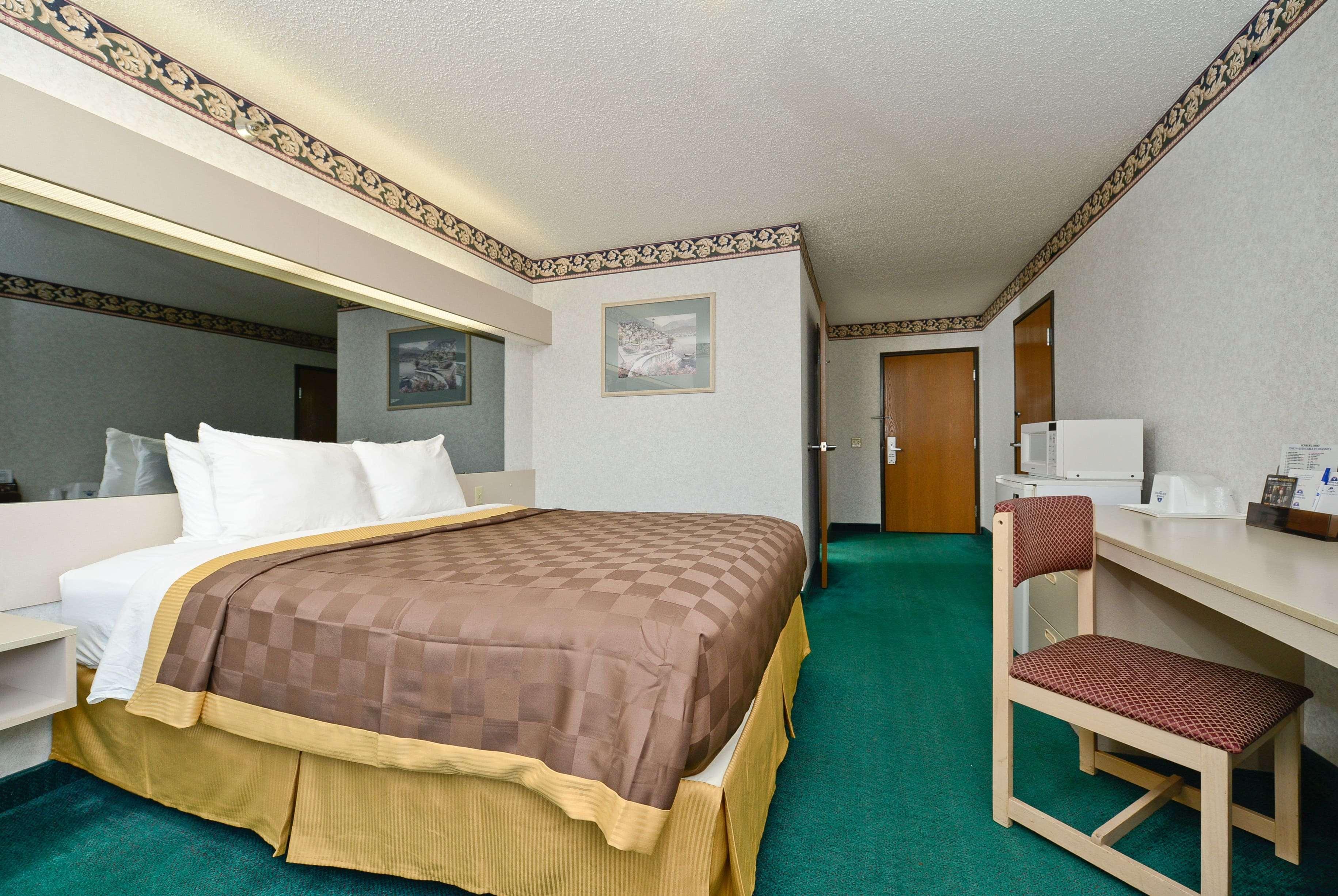 Microtel Inn & Suites By Wyndham Sunbury - Columbus North Exterior photo