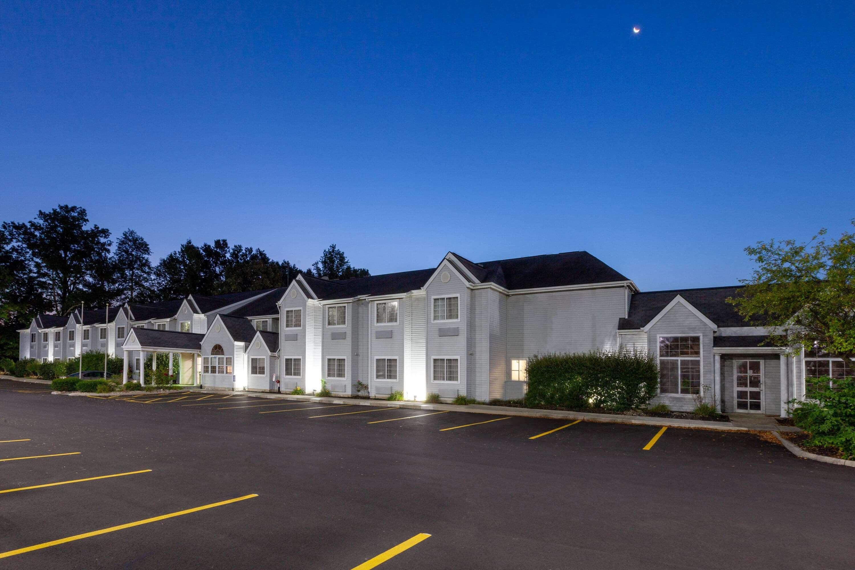 Microtel Inn & Suites By Wyndham Sunbury - Columbus North Exterior photo